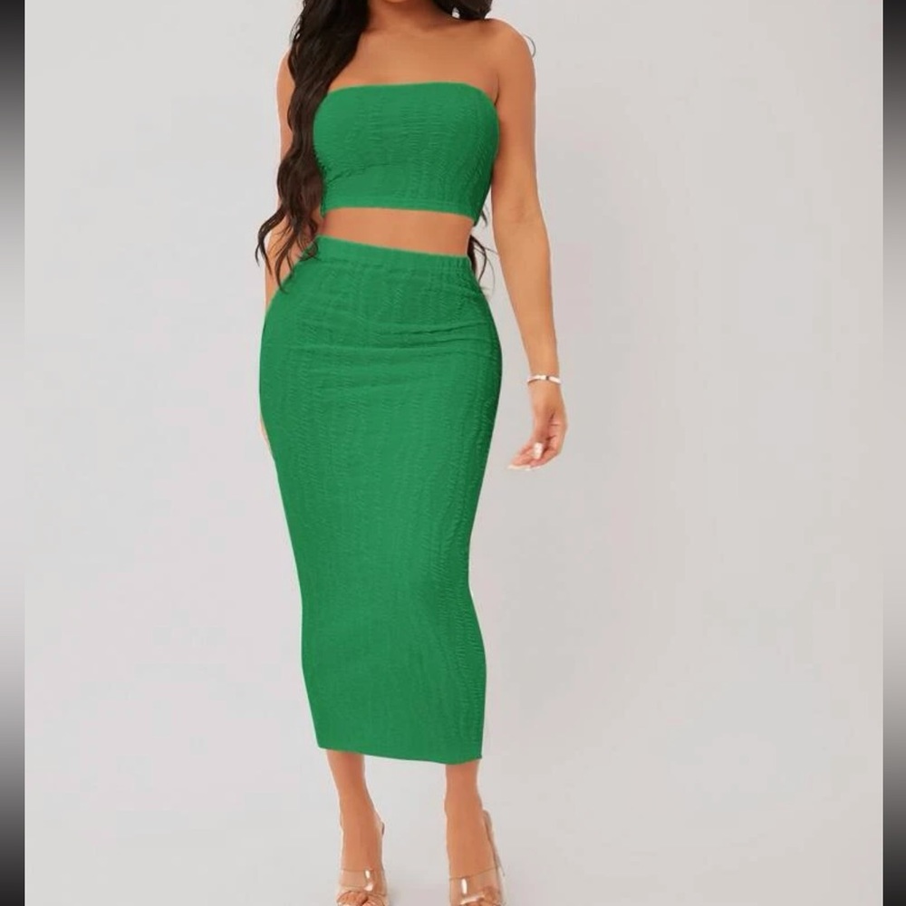 Green Two Piece - 3 for $30⭐️